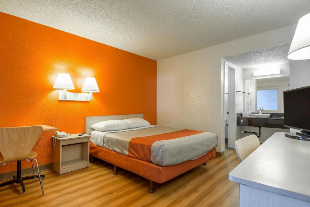 Motel 6 Los Angeles -Norwalk Image 10